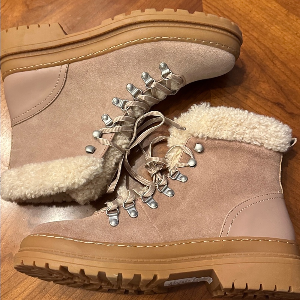 NWT Splendid Yvonne Ankle Shepa Fur lace up ankle boots - warm sand size 10 - Picture 5 of 9